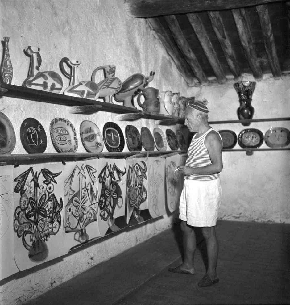 Pablo Picasso with his ceramics