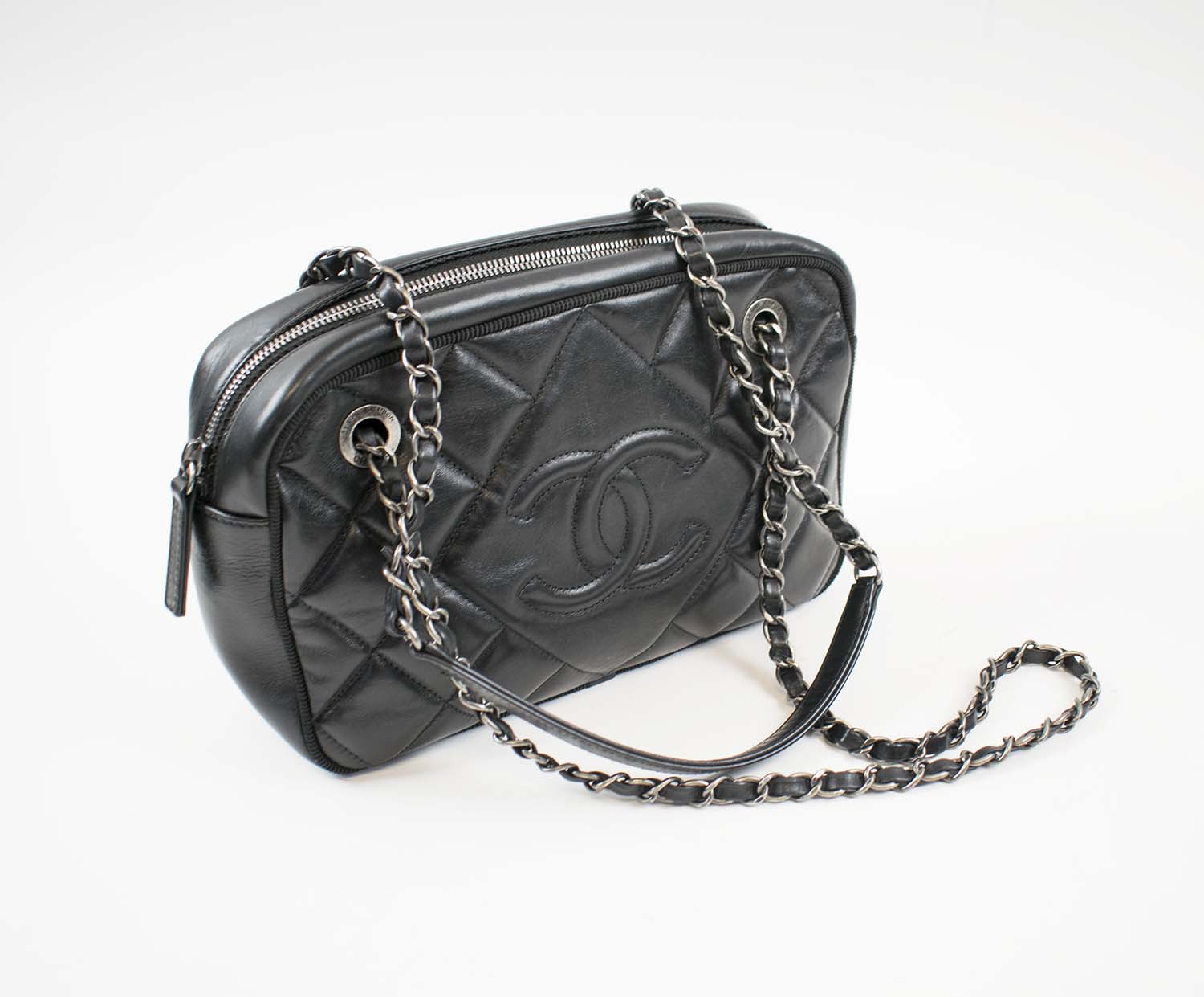 Chanel Black Vintage Shoulder Bag Authentic for Sale in Houston