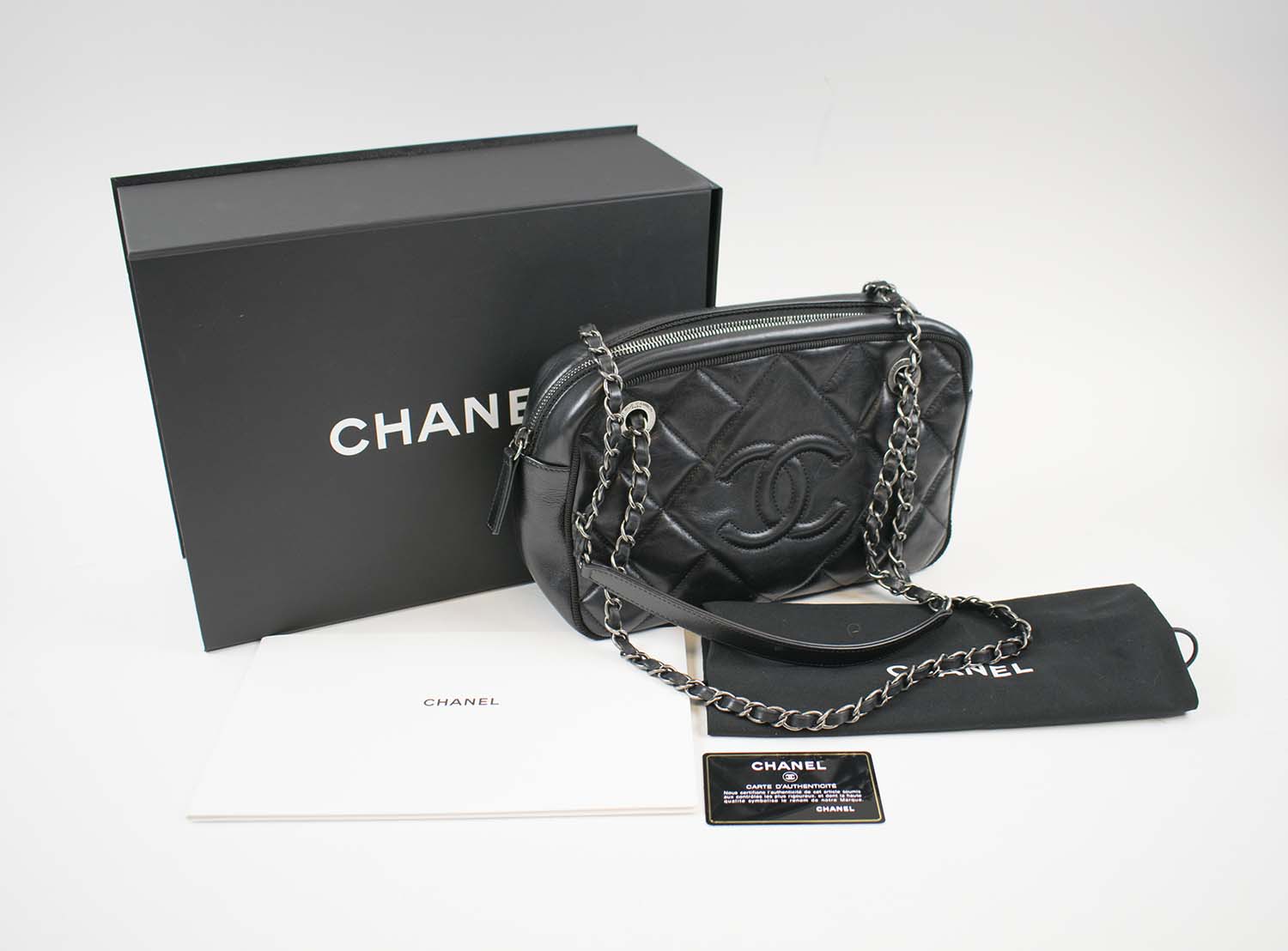 CHANEL BALLERINE RIBBON PIPING CAMERA BAG, black quilted leather