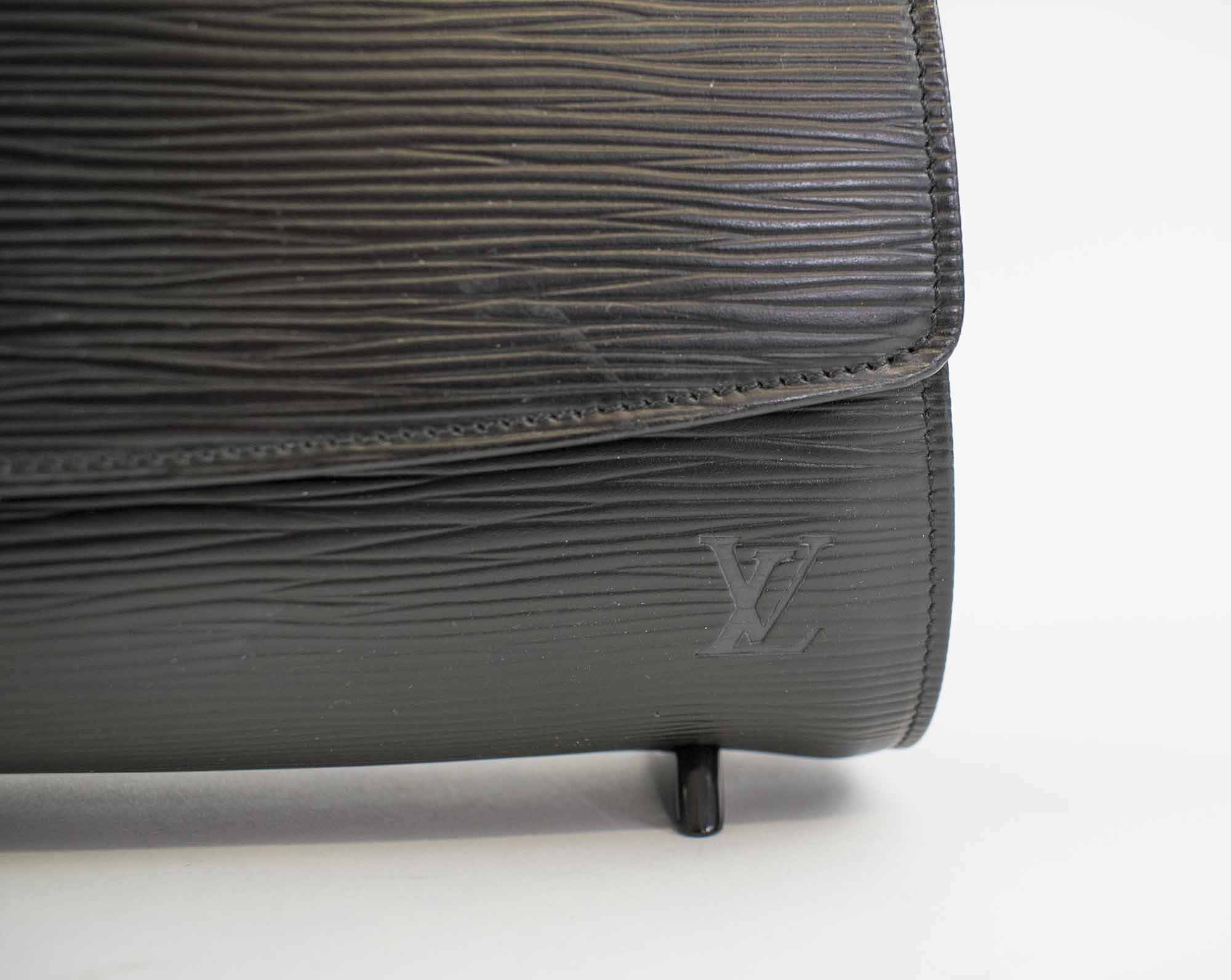 Louis Vuitton Epi Nocturne Black Leather Shoulder Bag New