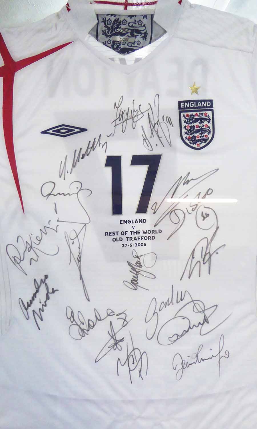 SIGNED ENGLAND 'SOCCER AID' AND FOOTBAL SHIRT, England v Rest of the ...