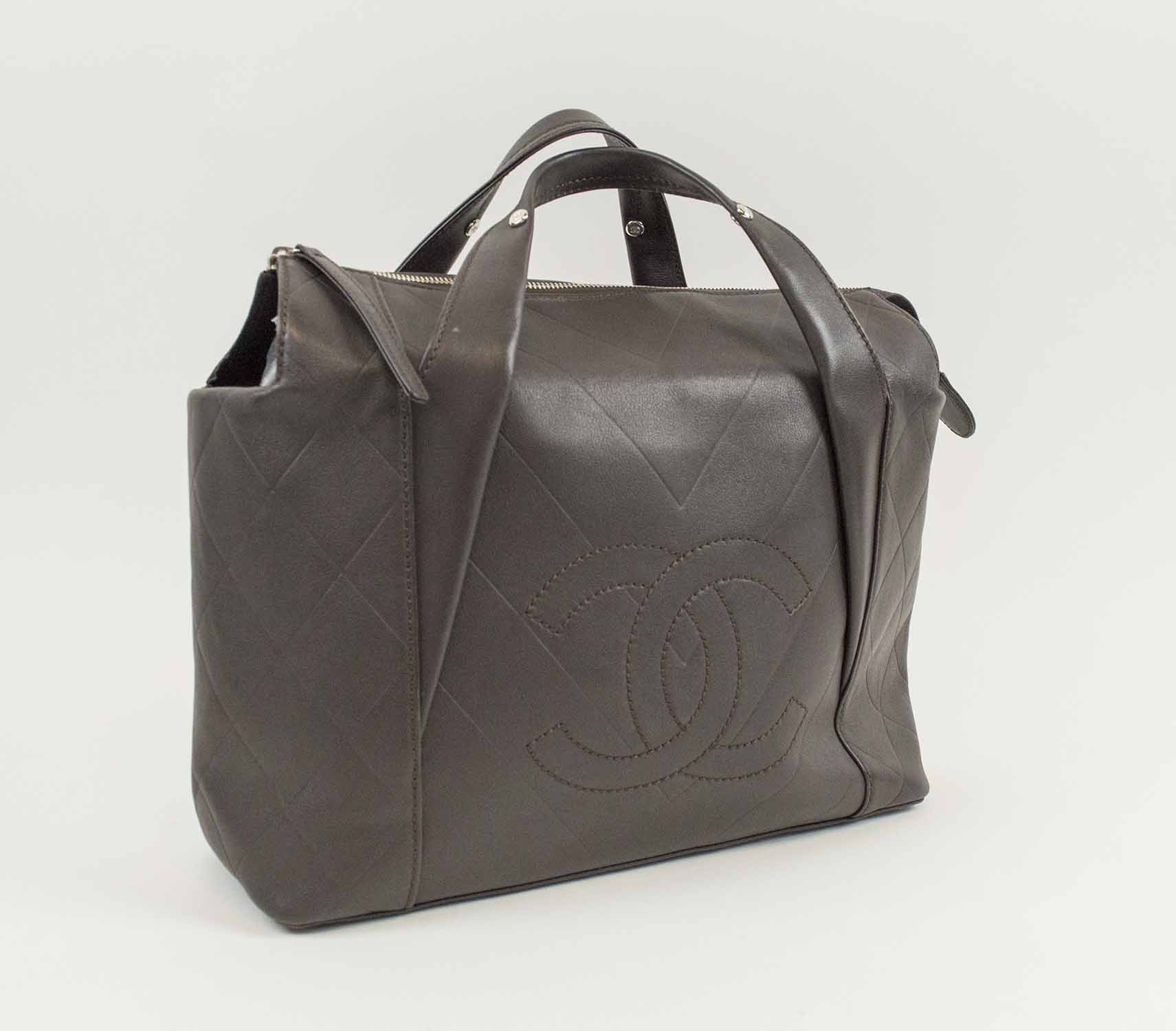 CHANEL TOTE BAG, brown leather with chevron and square quilted pattern all  over, iconic CC logo at the front, silver tone hardware and detailing, top  zip closure, two top handles, 2006-2008, matching