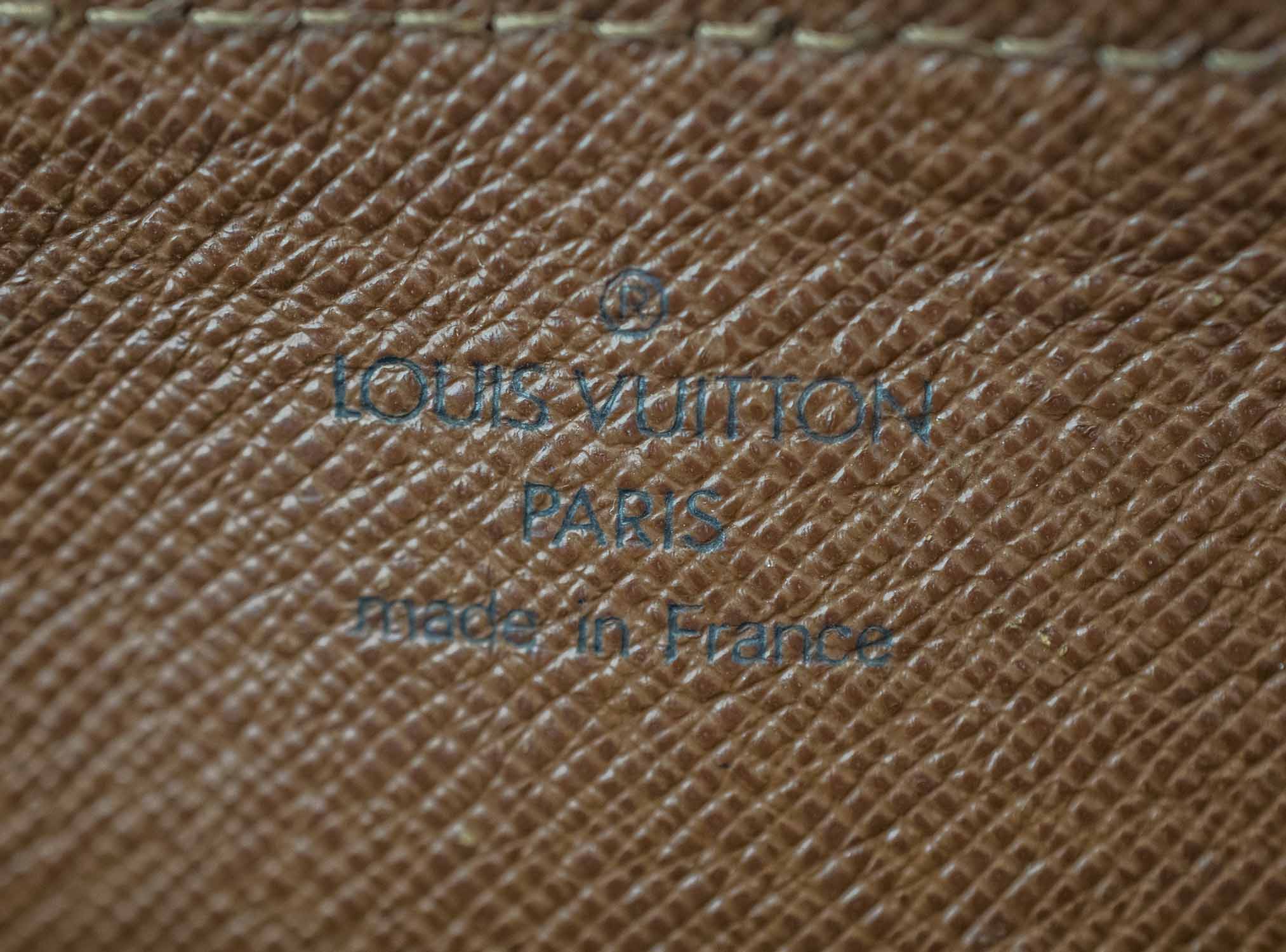 LOUIS VUITTON - Micro Leather Wallet, Classic Monogram includes Dust Bag